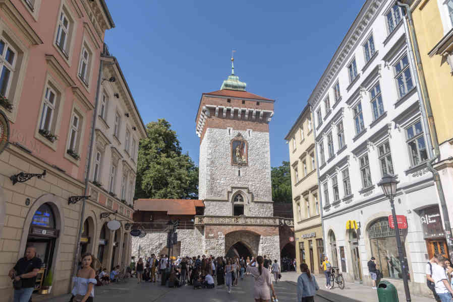 Polonia - Cracovia 109 - Puerta de San Florián.jpg